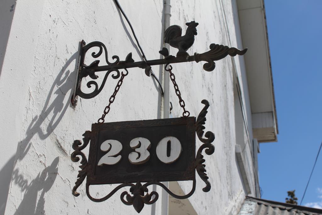 Hostal Y Cabanas Ainil ปุนตาอาเรนาส ภายนอก รูปภาพ