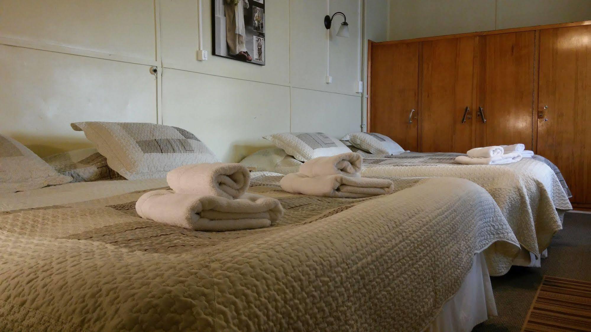 Hostal Y Cabanas Ainil ปุนตาอาเรนาส ภายนอก รูปภาพ