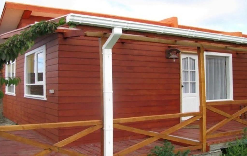 Hostal Y Cabanas Ainil ปุนตาอาเรนาส ภายนอก รูปภาพ