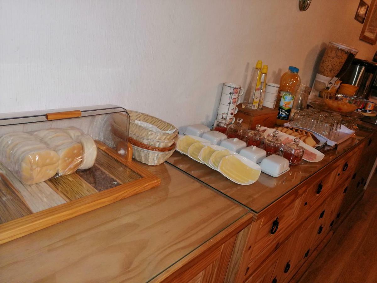 Hostal Y Cabanas Ainil ปุนตาอาเรนาส ภายนอก รูปภาพ